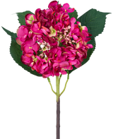 Een enkele Kunstbloem Garden Hortensia 61 cm roze roze hortensiabloesem en drie grote groene bladeren tegen een witte achtergrond.