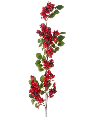 De Kunstbloem Bessen 104 cm rood heeft een enkele tak met clusters van kleine, helderrode bessen en groene bladeren tegen een witte achtergrond.