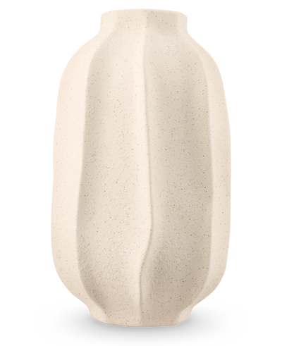 De Vaas Petal Shade 30 cm beige is een vaas van gestructureerd keramiek met een matte afwerking en organische golvende verticale richels tegen een lichtgrijze achtergrond.