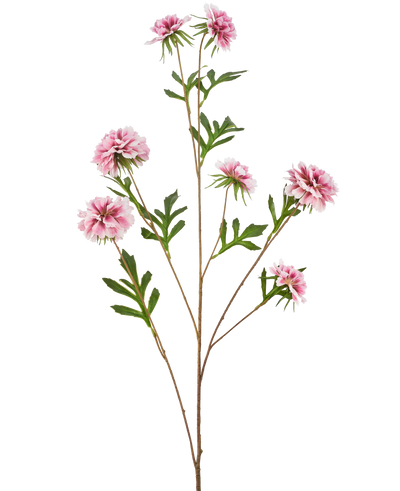 De Kunstbloem Korenbloem 112 cm roze heeft een lange steel met groene bladeren en verschillende roze, pluizige, dahlia-achtige bloemen tegen een witte achtergrond.