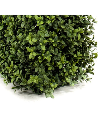 Close-up of dense, green leaves on the Artificial Boxwood Hedge UV 70x20x25 cm that forms a lush artificial hedge with small, round foliage in different shades. A thick, square corner is visible at the bottom left.
