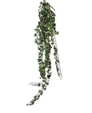 De Kunst klimop hangplant 125 cm brandvertragend heeft levensechte hangende bladeren die elegant naar beneden hangen tegen een witte achtergrond.