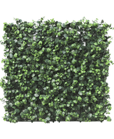 De Kunsthaag Eucalyptus 50x50 cm UV is een vierkant paneel met dichte, kleine, ronde kunstmatige eucalyptusbladeren, dicht opeengepakt voor een levendige en natuurlijke look, perfect voor het creëren van weelderige verticale tuinen of decoratieve muren binnen of buiten.
