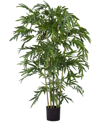 De Kunstplant Bamboe 180 cm brandvertragend is een hoge kunstbamboe met slanke groene bladeren en meerdere dunne stengels in een kleine zwarte pot, afgebeeld tegen een effen witte achtergrond.