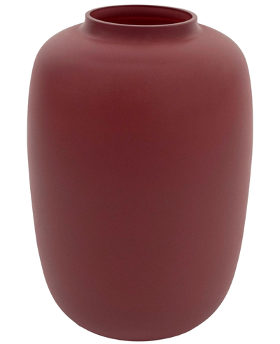 De Vaas Artic Roze Ø21 x H29 cm is een eenvoudige vaas van kastanjebruin keramiek met een matte afwerking, een brede ronde vorm en een smalle opening aan de bovenkant.