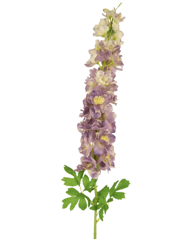 De Kunstbloem Delphinium 105 cm lila is een kunststeel van lichtpaarse en crème delphinium bloemen met groene bladeren, tegen een witte achtergrond.