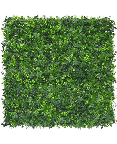 De Kunsthaag mat mix 50x50 cm UV brandvertragend is een vierkant paneel met dichte, gemengde groene kunstbladeren, waardoor het lijkt op een weelderige verticale tuin. Het is UV-bestendig en brandvertragend voor langdurig buitengebruik.